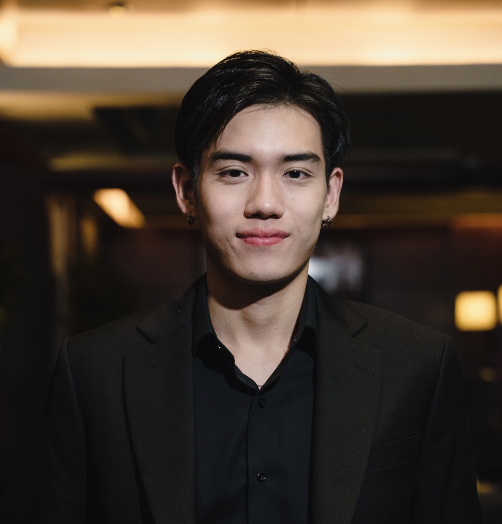 Matthew's headshot